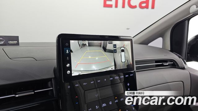 Hyundai Staria L3.5 Lounge 9-Seater Inspiration 2022 — фото 17