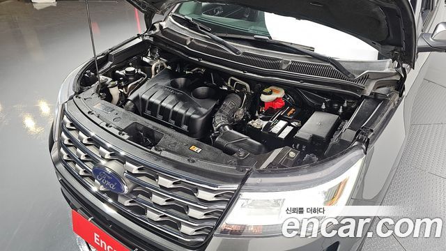 Ford Explorer 2.3 Limited 4WD 5th 2017 — фото 6