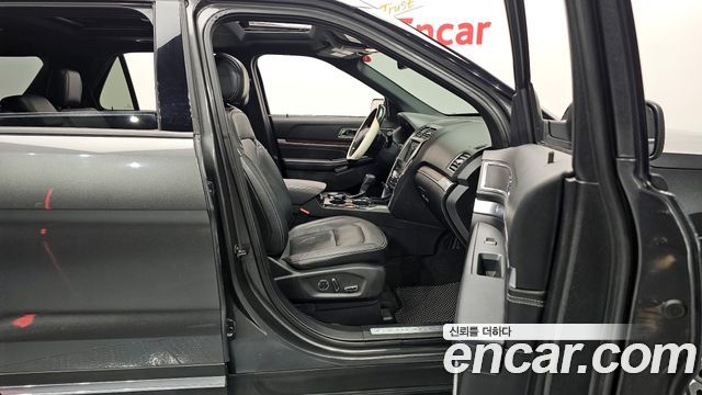 Ford Explorer 2.3 Limited 4WD 5th 2017 — фото 11