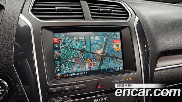 Ford Explorer 2.3 Limited 4WD 5th 2017 — фото 14