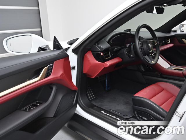 Porsche Taycan Turbo S 2025 — фото 15