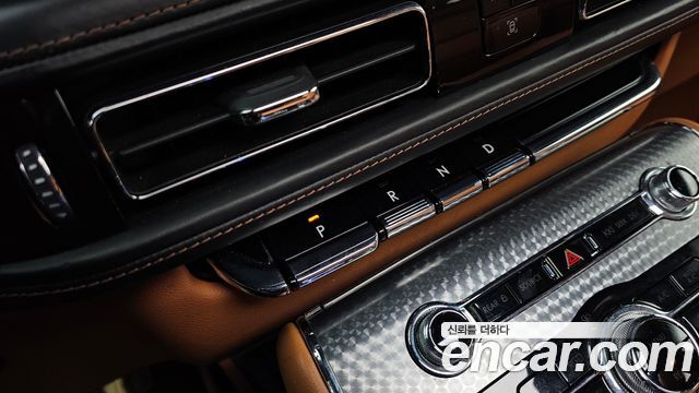 Lincoln Aviator (II) 3.0 Black Label AWD 2022 — фото 9