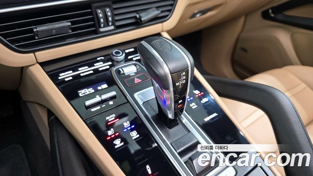 Porsche Cayenne (PO536) 3.0 E-Hybrid 2020 — фото 22