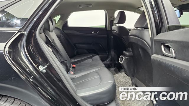 Kia K5 (III) 2.0 Trendy 2021 — фото 16