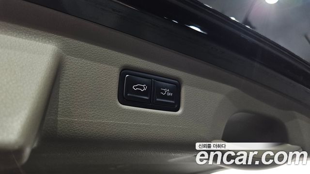 Kia Carnival (IV) Diesel 9-Seater Hi Limousine Signature 2024 — фото 17