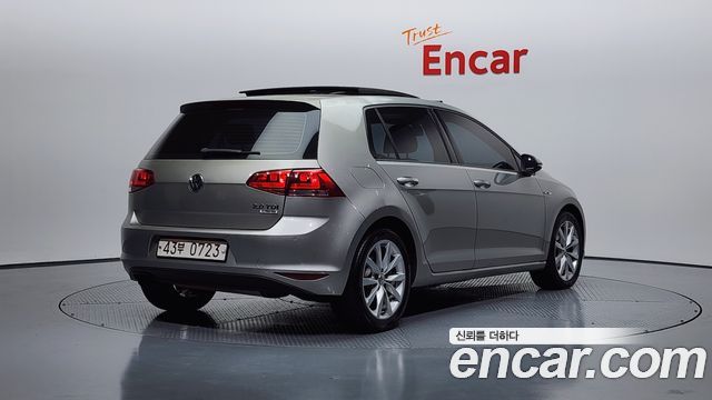 Volkswagen Golf (VII) 2.0 TDI 2016 — фото 2
