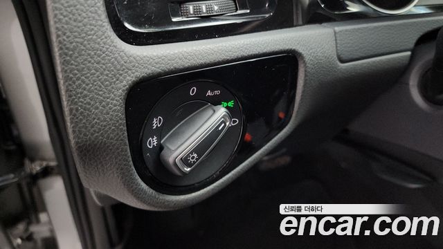 Volkswagen Golf (VII) 2.0 TDI 2016 — фото 17