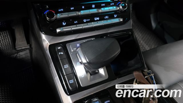Genesis EQ900 3.8 GDI AWD Luxury 2018 — фото 9