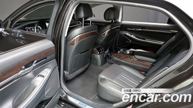 Genesis EQ900 3.8 GDI AWD Luxury 2018 — фото 11