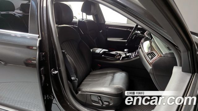 Genesis EQ900 3.8 GDI AWD Luxury 2018 — фото 12
