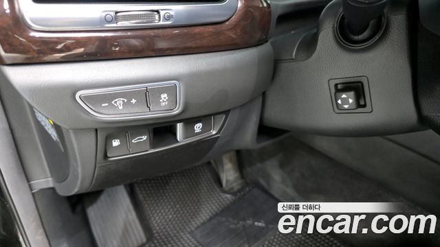 Genesis EQ900 3.8 GDI AWD Luxury 2018 — фото 15