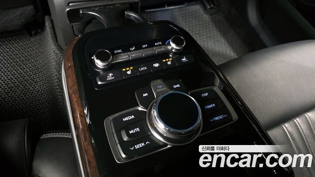 Genesis EQ900 3.8 GDI AWD Luxury 2018 — фото 18