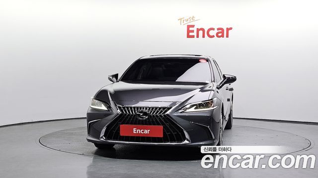 Lexus ES300h (VII) Luxury Plus 2023 — фото 3