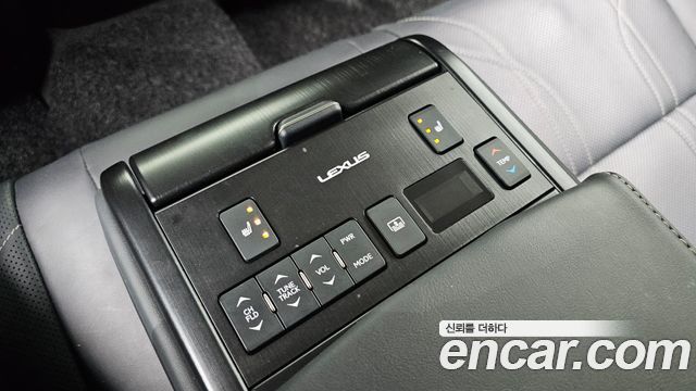 Lexus ES300h (VII) Luxury Plus 2023 — фото 19