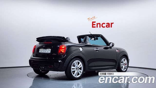 MINI Cooper S Convertible JCW 3rd 2020 — фото 2