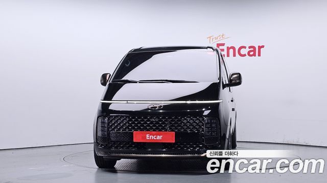 Hyundai Staria 4WD Lounge 9-Seater Inspiration 2022 — фото 3
