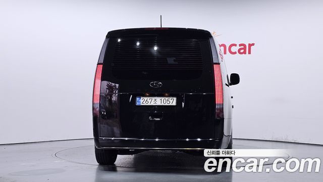 Hyundai Staria 4WD Lounge 9-Seater Inspiration 2022 — фото 4
