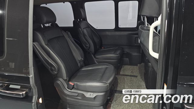 Hyundai Staria 4WD Lounge 9-Seater Inspiration 2022 — фото 11