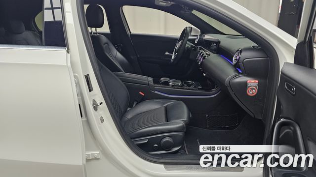 Mercedes-Benz A-Class (W177) A220 Hatchback 2020 — фото 11