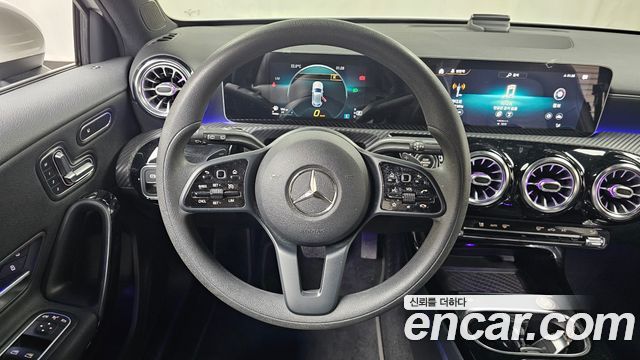 Mercedes-Benz A-Class (W177) A220 Hatchback 2020 — фото 13