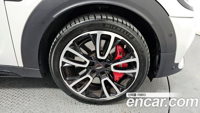 MINI Cooper S Countryman JCW 2nd 2024 — фото 5