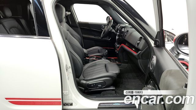 MINI Cooper S Countryman JCW 2nd 2024 — фото 11