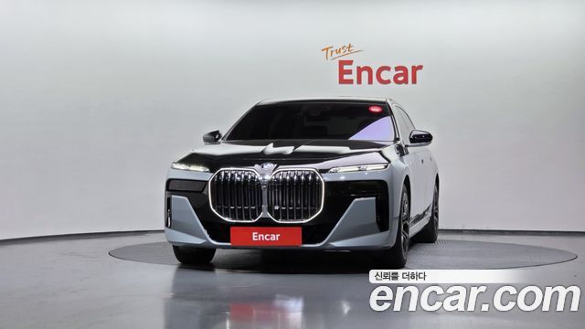 BMW 7 Series (G70) 740i xDrive M Sport Limited 2024 — фото 3