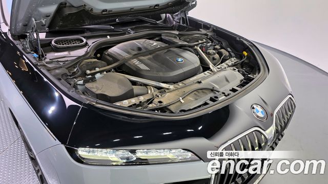 BMW 7 Series (G70) 740i xDrive M Sport Limited 2024 — фото 6