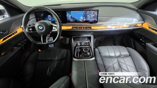 BMW 7 Series (G70) 740i xDrive M Sport Limited 2024 — фото 7
