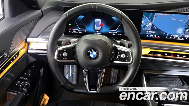 BMW 7 Series (G70) 740i xDrive M Sport Limited 2024 — фото 13