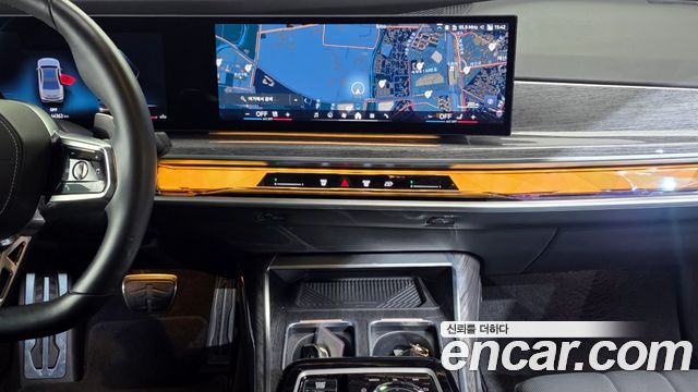 BMW 7 Series (G70) 740i xDrive M Sport Limited 2024 — фото 14