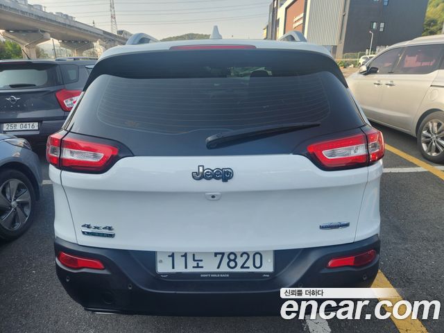 Jeep Cherokee (KL) 2.0 Diesel Longitude AWD 2015 — фото 4