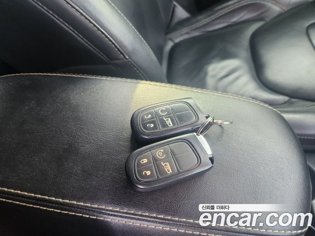 Jeep Cherokee (KL) 2.0 Diesel Longitude AWD 2015 — фото 23