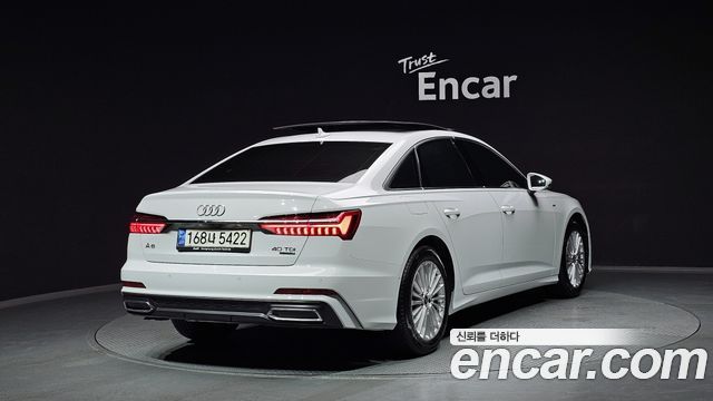 Audi A6 (C8) 40 TDI Quattro Premium 2021 — фото 2
