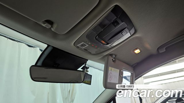 Kia Sportage (V) Diesel 2.0 2WD Prestige 2022 — фото 18