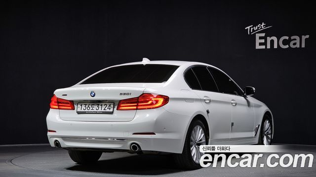 BMW 5 Series (G30) 530i xDrive Luxury Plus 2020 — фото 2
