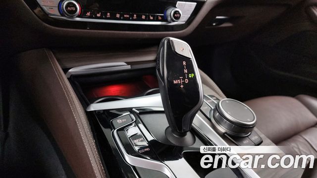BMW 5 Series (G30) 530i xDrive Luxury Plus 2020 — фото 9