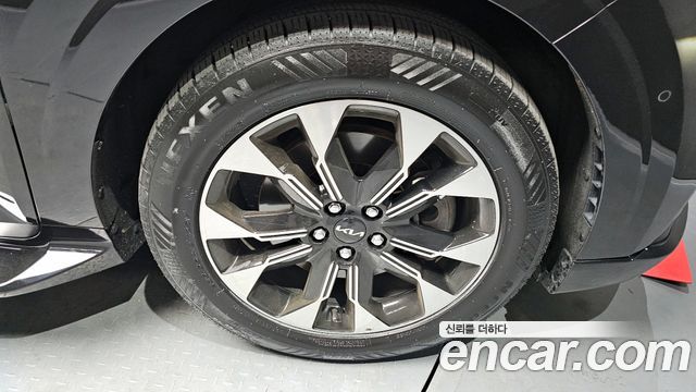 Kia Carnival (IV) Diesel 7-Seater Hi-Limousine Signature 2023 — фото 5