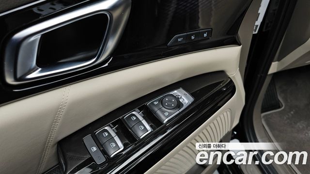 Kia Carnival (IV) Diesel 7-Seater Hi-Limousine Signature 2023 — фото 17