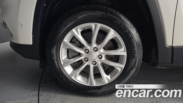 Jeep Cherokee (KL) 2.4 Longitude High AWD 2019 — фото 5