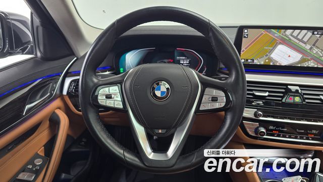 BMW 5 Series (G30) 520i Luxury 2023 — фото 13