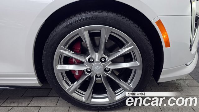 Cadillac CT4 2.0 Sport 2020 — фото 5