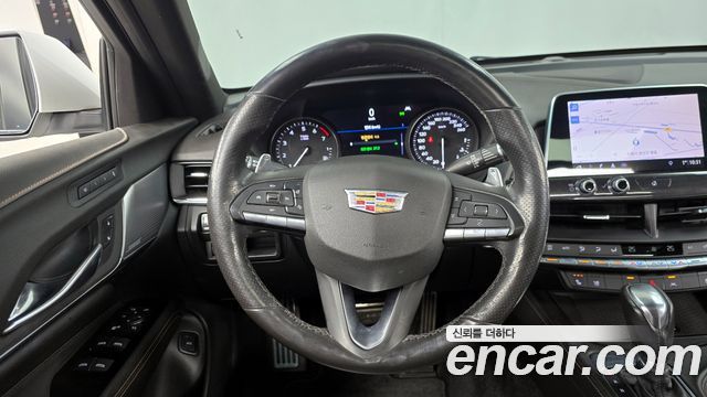 Cadillac CT4 2.0 Sport 2020 — фото 13