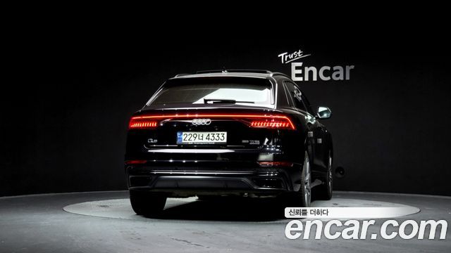 Audi Q8 (4M) 55 TFSI Quattro Premium 2021 — фото 4