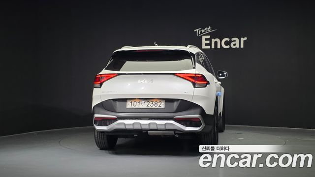 Kia Sportage (V) Diesel 2.0 4WD Prestige 2022 — фото 4