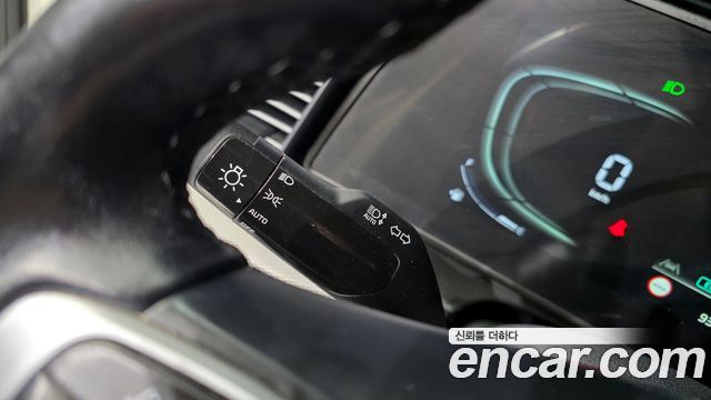 Kia Sportage (V) Diesel 2.0 4WD Prestige 2022 — фото 16