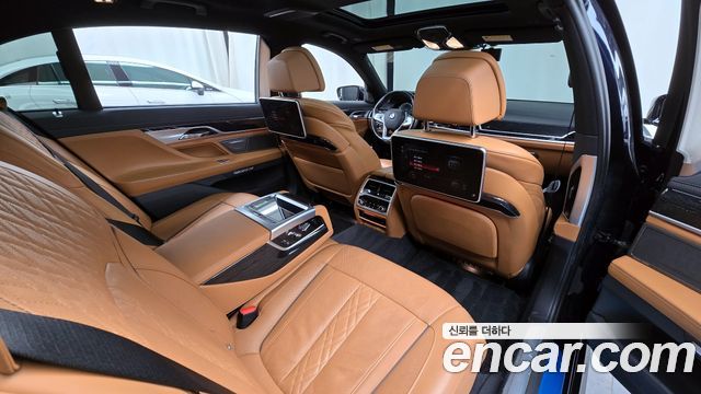 BMW 7 Series (G11) 740Li xDrive M Sport Package 2018 — фото 12