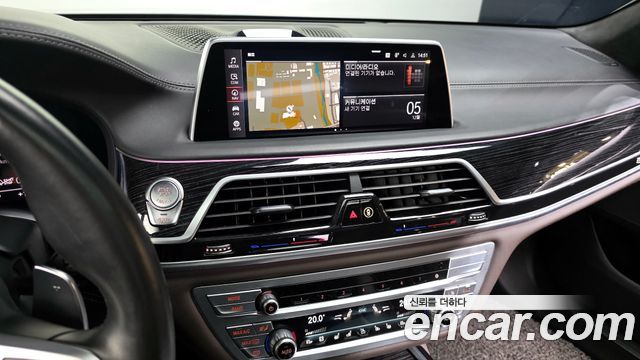 BMW 7 Series (G11) 740i M Sport 2022 — фото 14