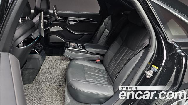 Audi A8 (D5) 55 TFSI Quattro LWB 2021 — фото 12