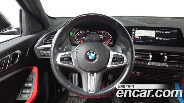 BMW 1 Series (F40) M135i xDrive 2022 — фото 13